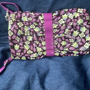 Vera Bradley coated pretty floral crossbody wristlet strap